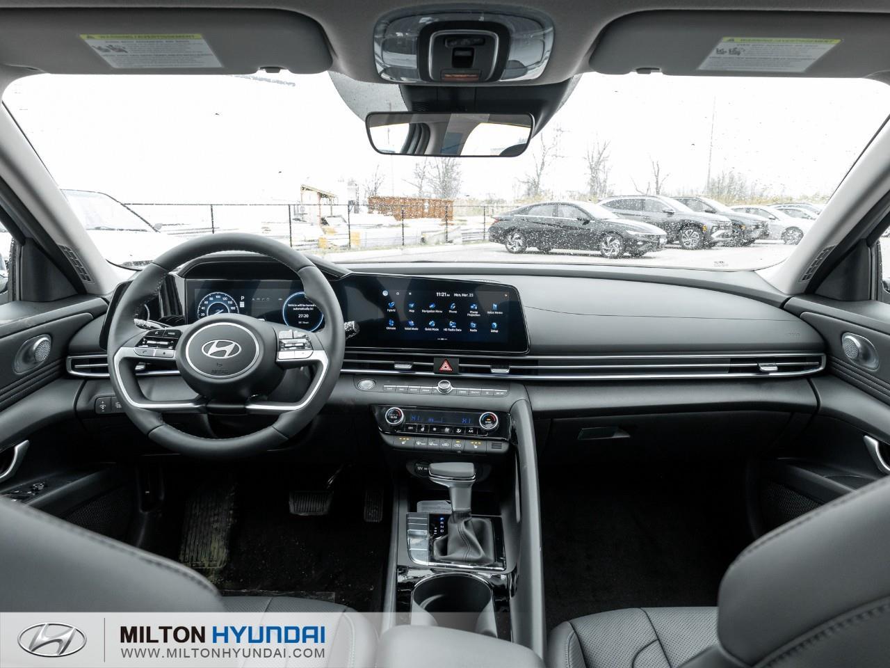 2026 Hyundai Elantra HEV Luxury 4dr Sedan Photo