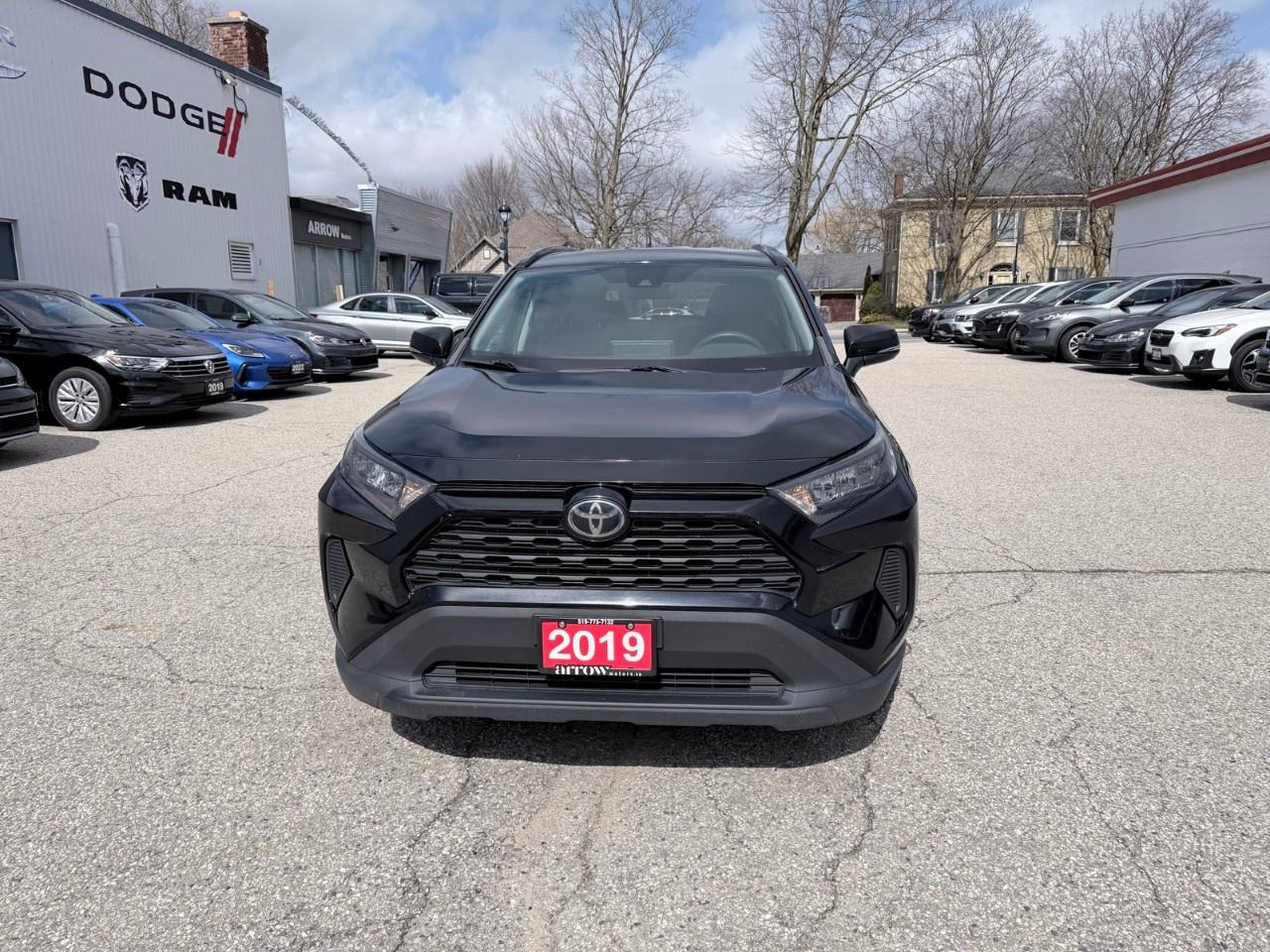 2019 Toyota RAV4 AWD LE Photo