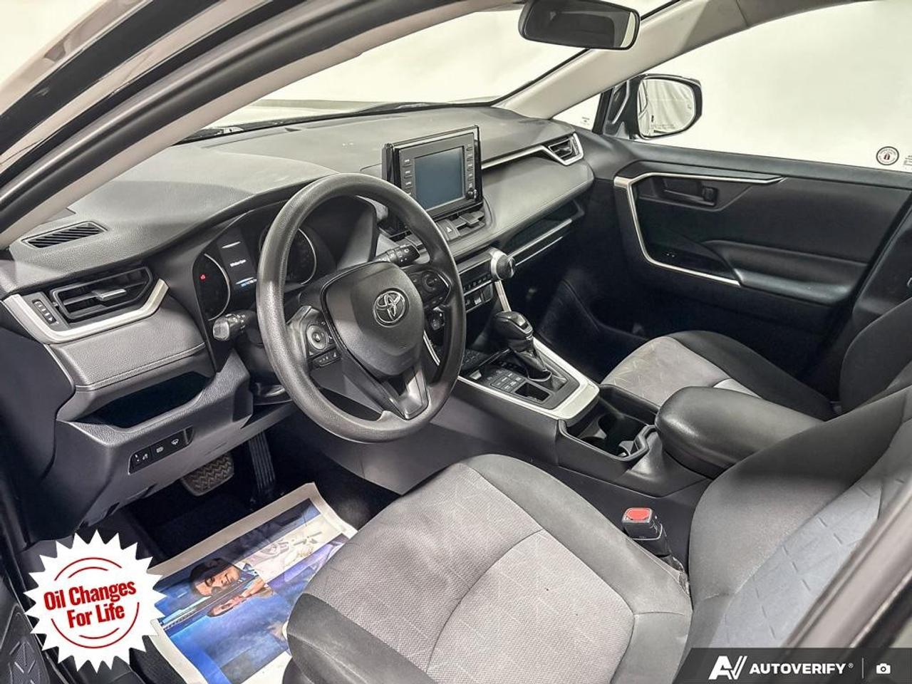 2019 Toyota RAV4 AWD LE Photo