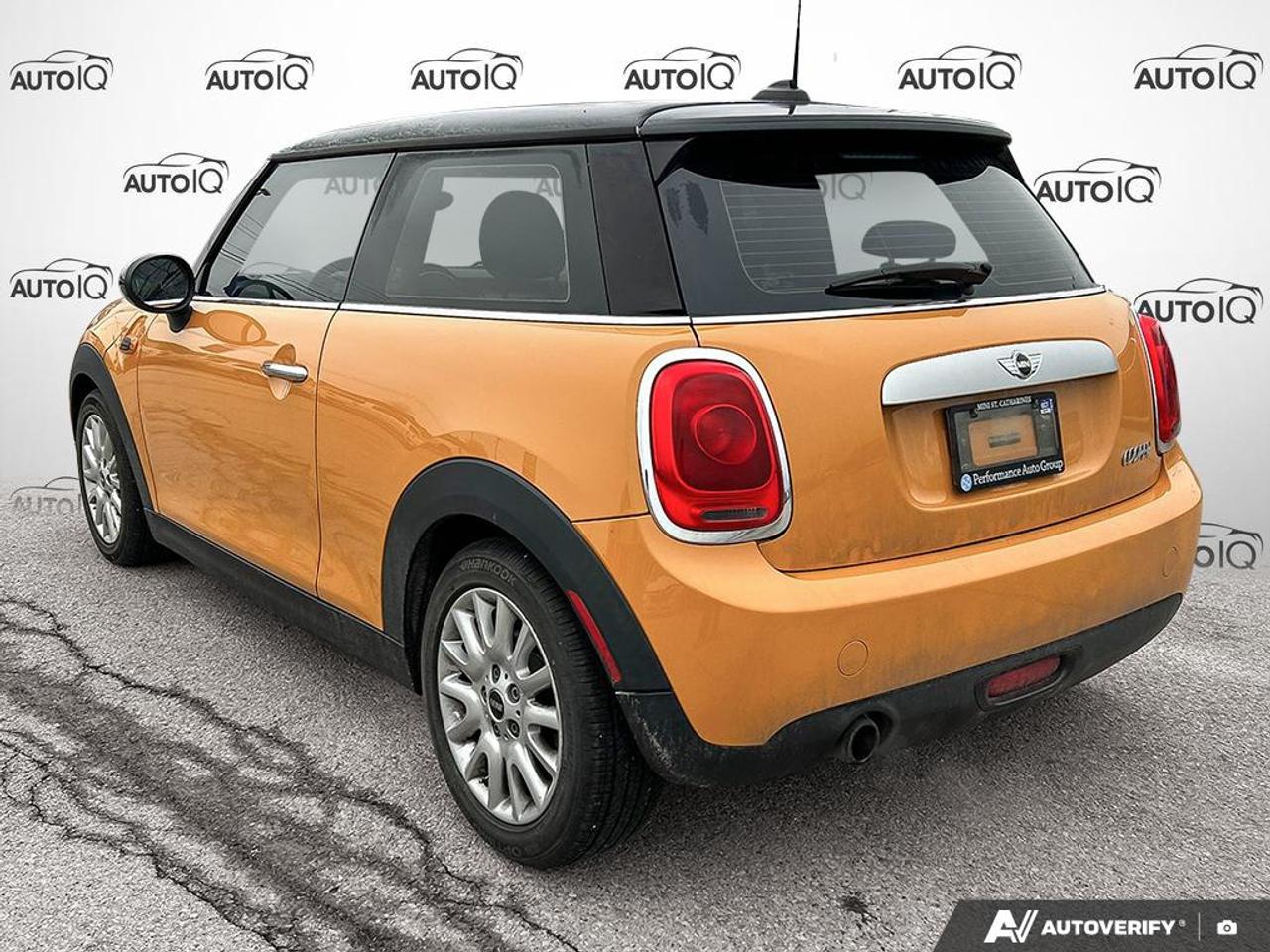 2015 MINI 3 Door Cooper 2dr Hatchback Photo3