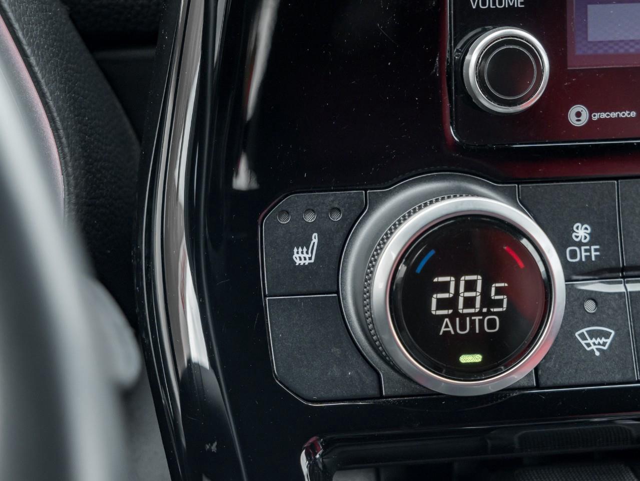 2021 Toyota Highlander XSE 4dr All-Wheel Drive Photo