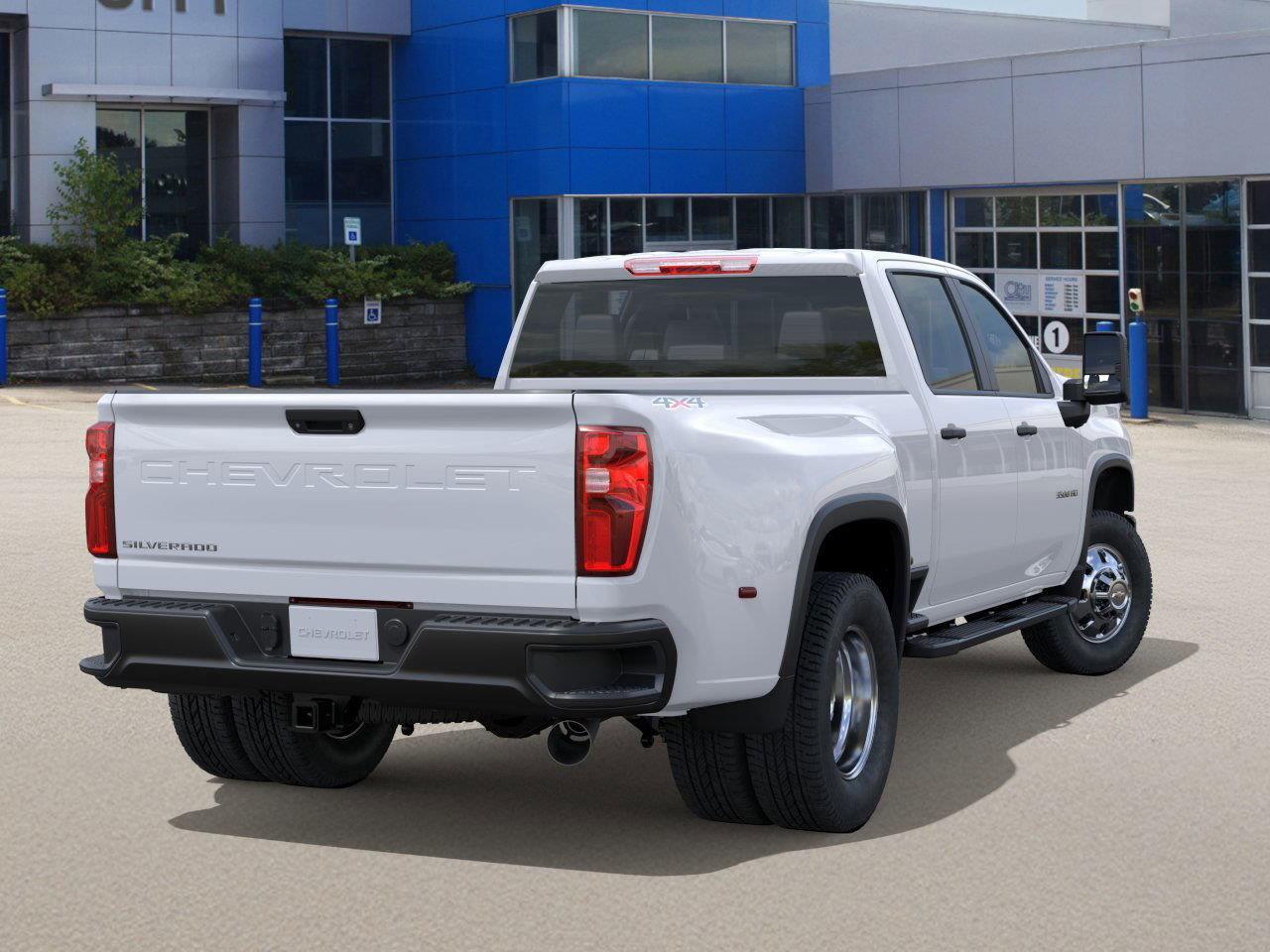 2026 Chevrolet Silverado 3500 HD  Photo3
