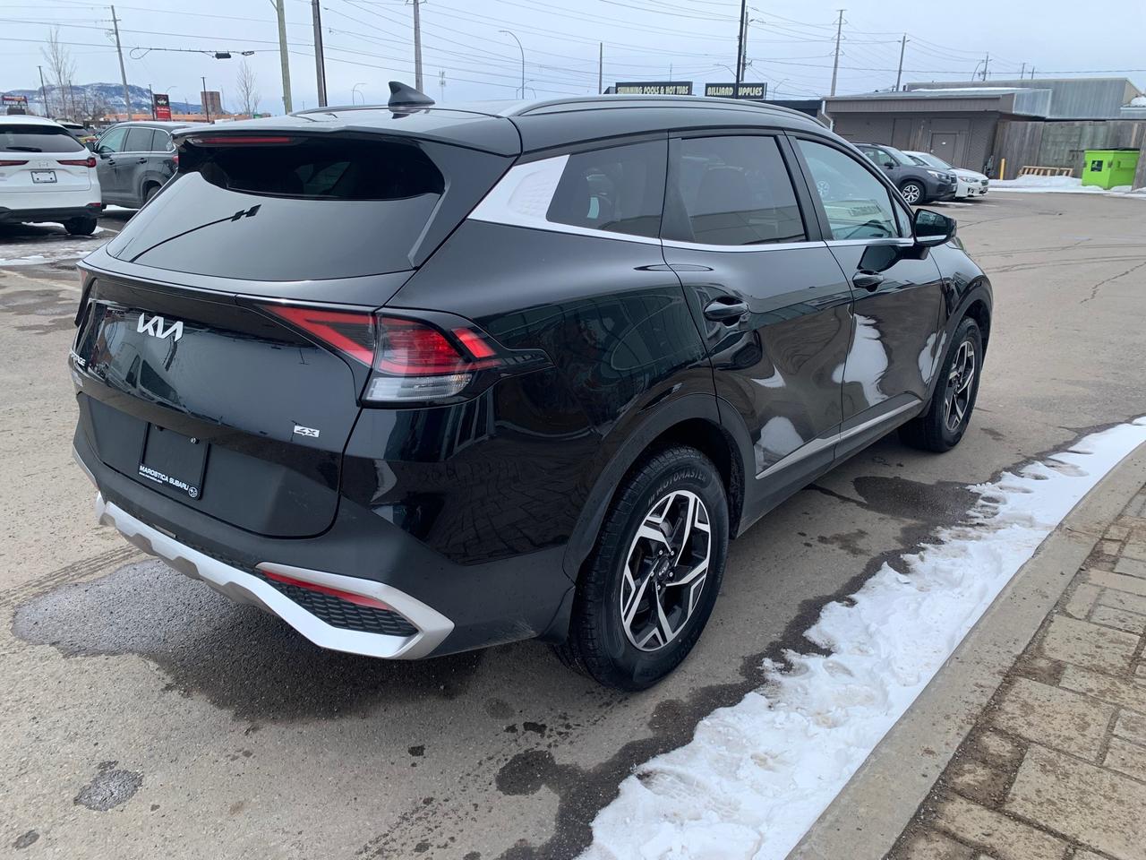 2023 Kia Sportage LX 4dr All-wheel Drive Photo4