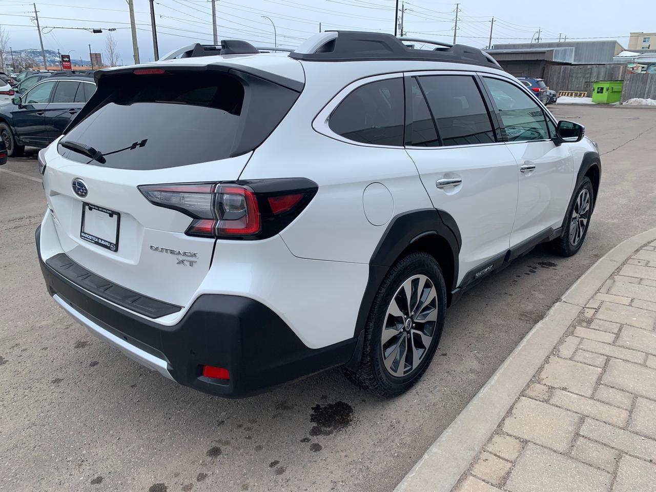 2024 Subaru Outback Premier XT 4dr All-Wheel Drive Photo4