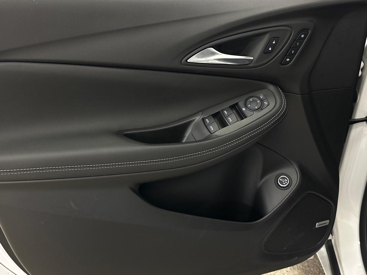 2024 Buick Encore GX Avenir 4dr All-Wheel Drive Photo
