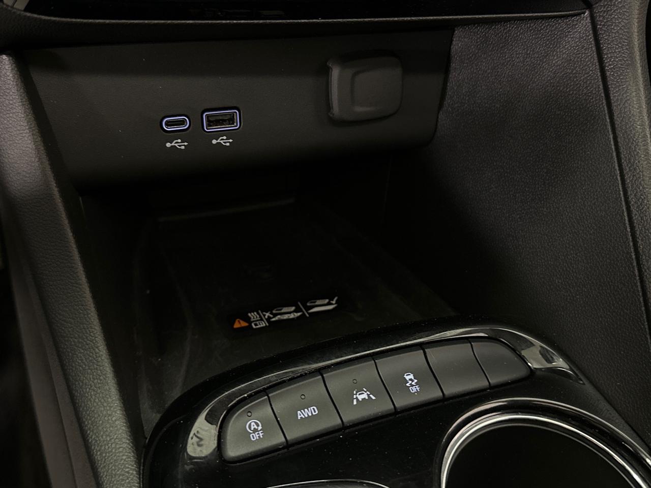 2024 Buick Encore GX Avenir 4dr All-Wheel Drive Photo