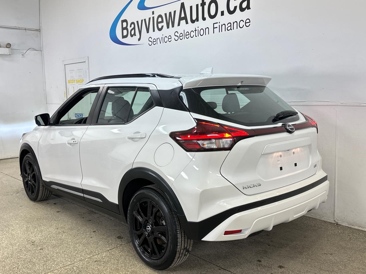 2024 Nissan Kicks SR 4dr Front-Wheel Drive Photo4
