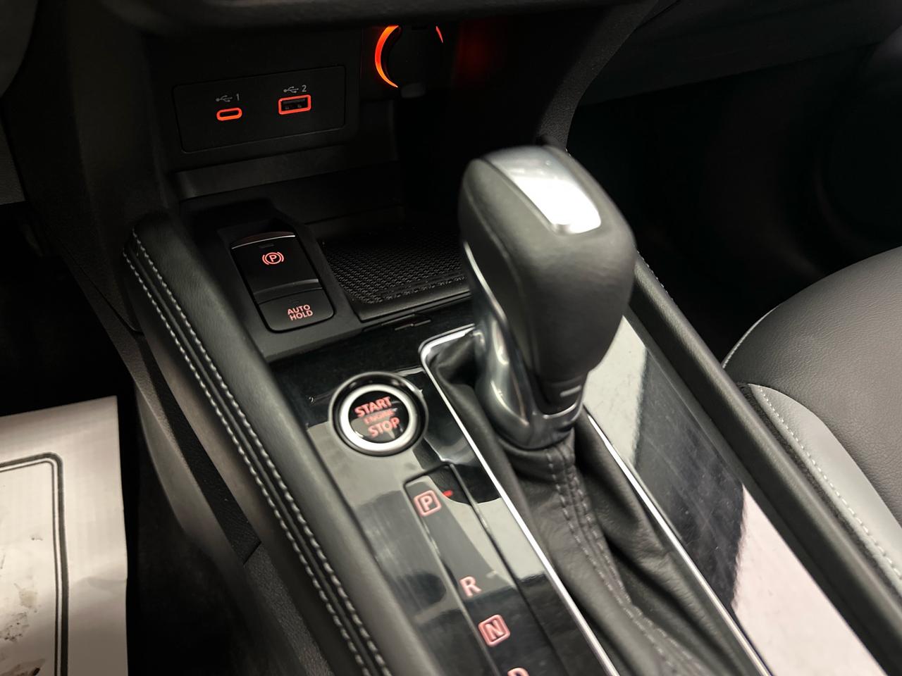 2024 Nissan Kicks SR 4dr Front-Wheel Drive Photo
