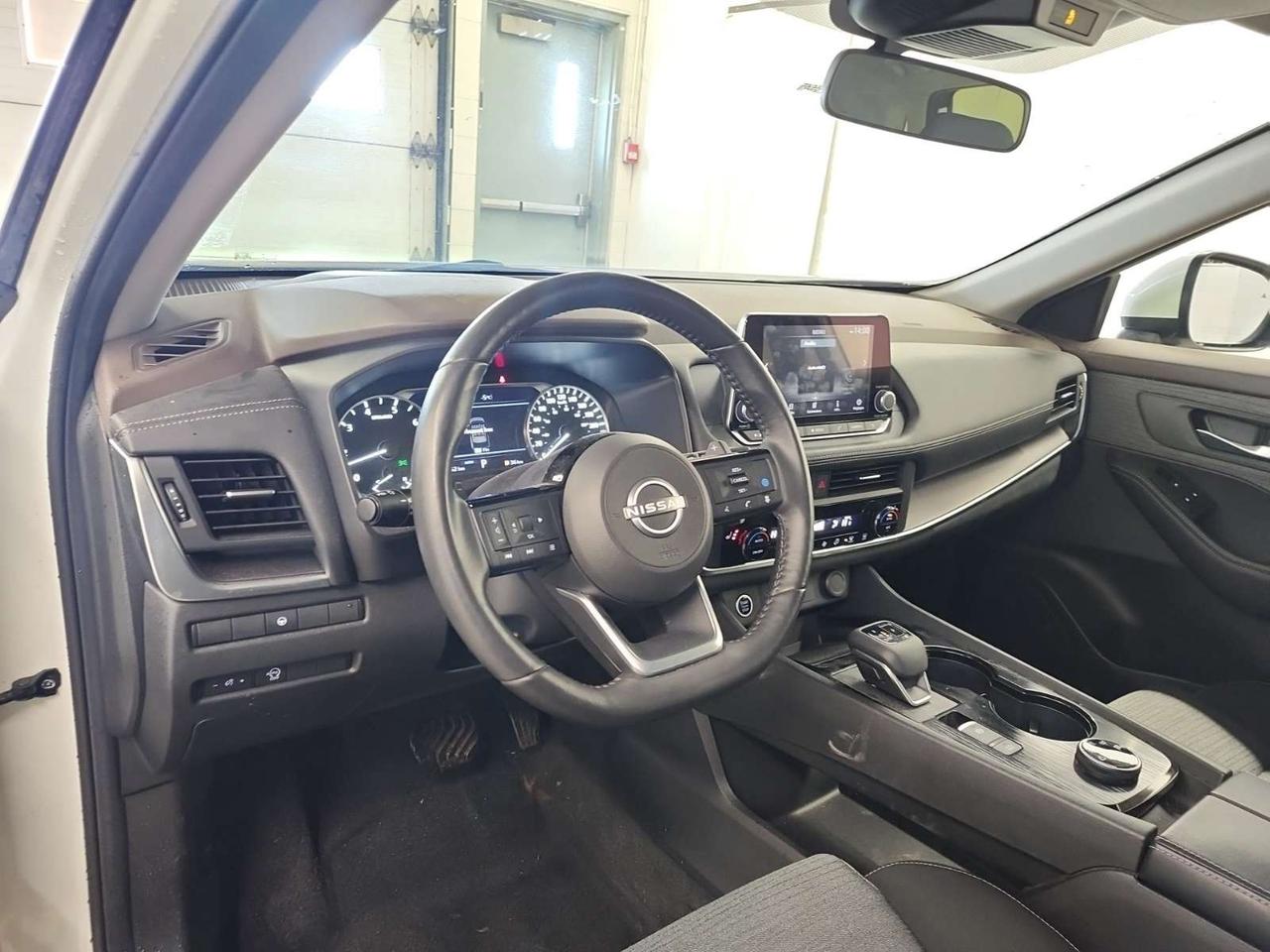 2023 Nissan Rogue SV Moonroof 4dr All-Wheel Drive Sport Utility Photo