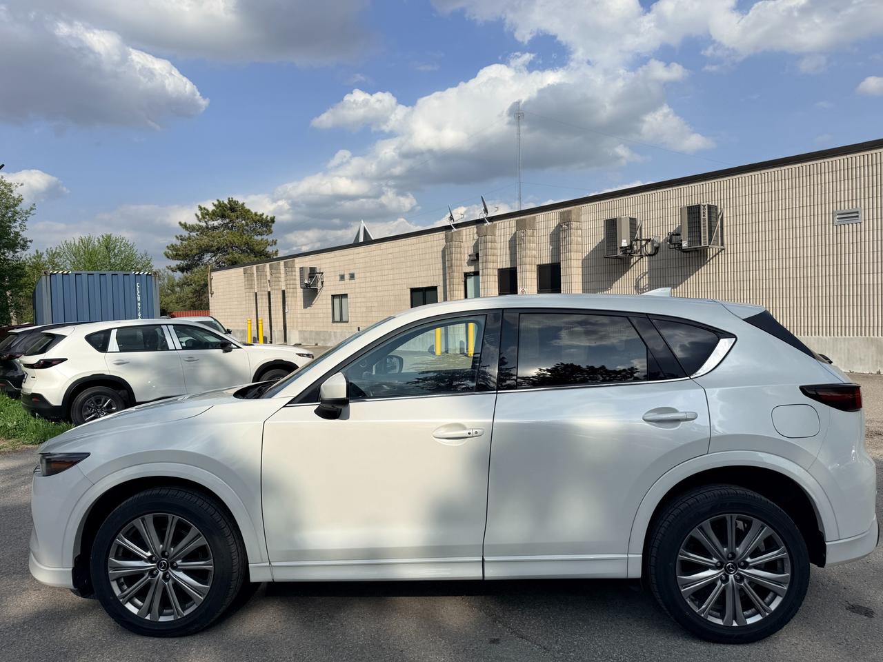 2023 Mazda CX-5 Signature 4dr i-ACTIV All-Wheel Drive Sport Utility Photo