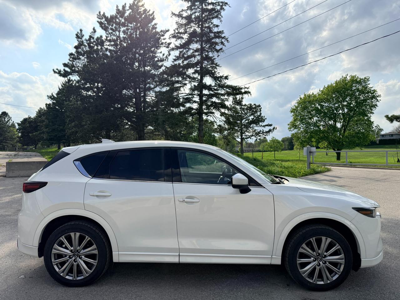 2023 Mazda CX-5 Signature 4dr i-ACTIV All-Wheel Drive Sport Utility Photo