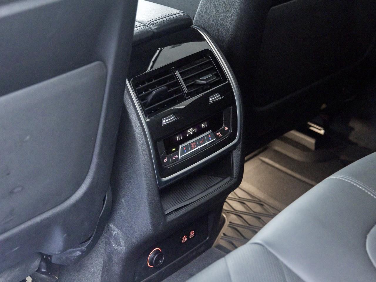 2024 BMW X5 M60i xDrive 4dr All-Wheel Drive Sports Activity Vehicle Photo