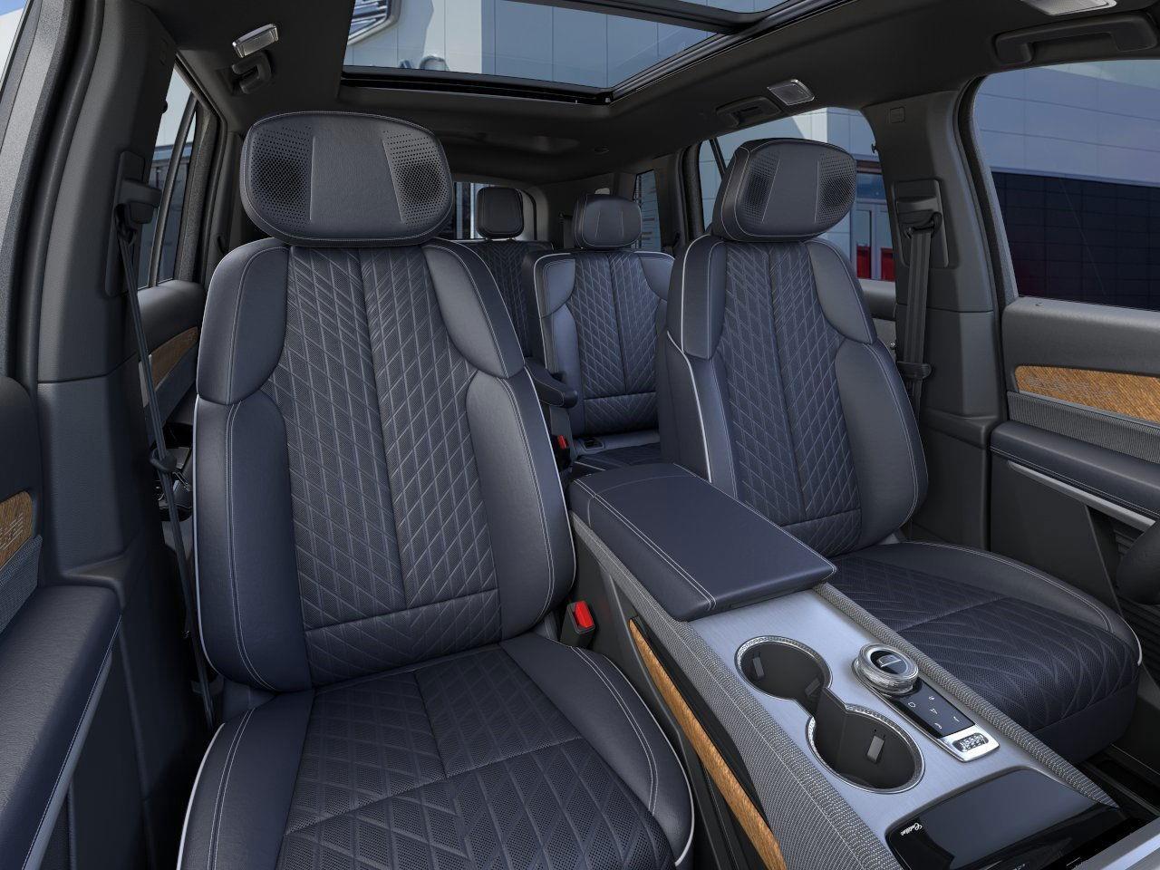 2026 Cadillac VISTIQ Premium Luxury 4dr All-Wheel Drive Photo