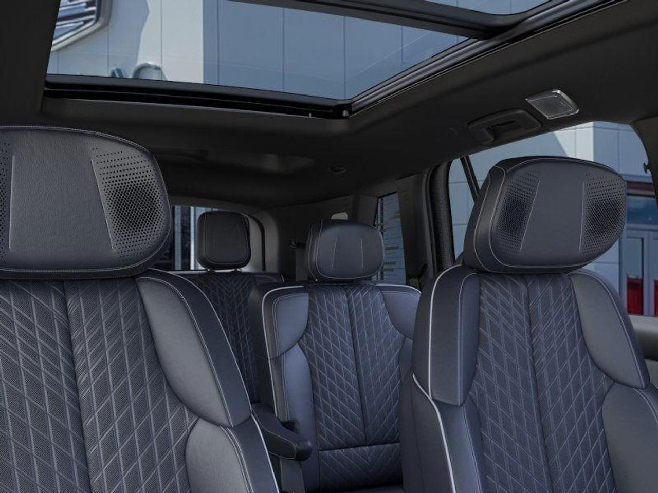 2026 Cadillac VISTIQ Premium Luxury 4dr All-Wheel Drive Photo