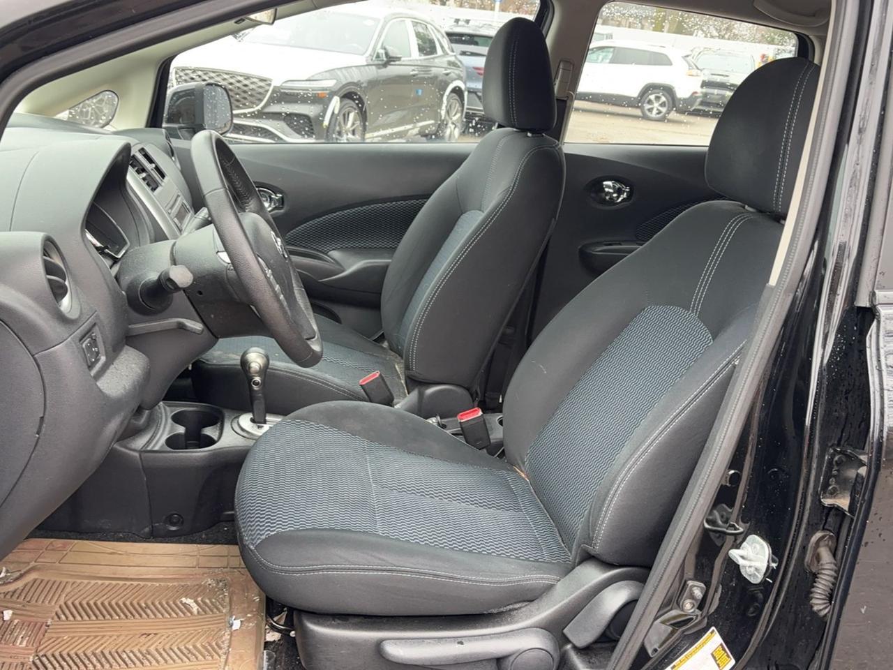 2014 Nissan Versa Note SV - Low KM's - *Super Clean* - Great Price Photo