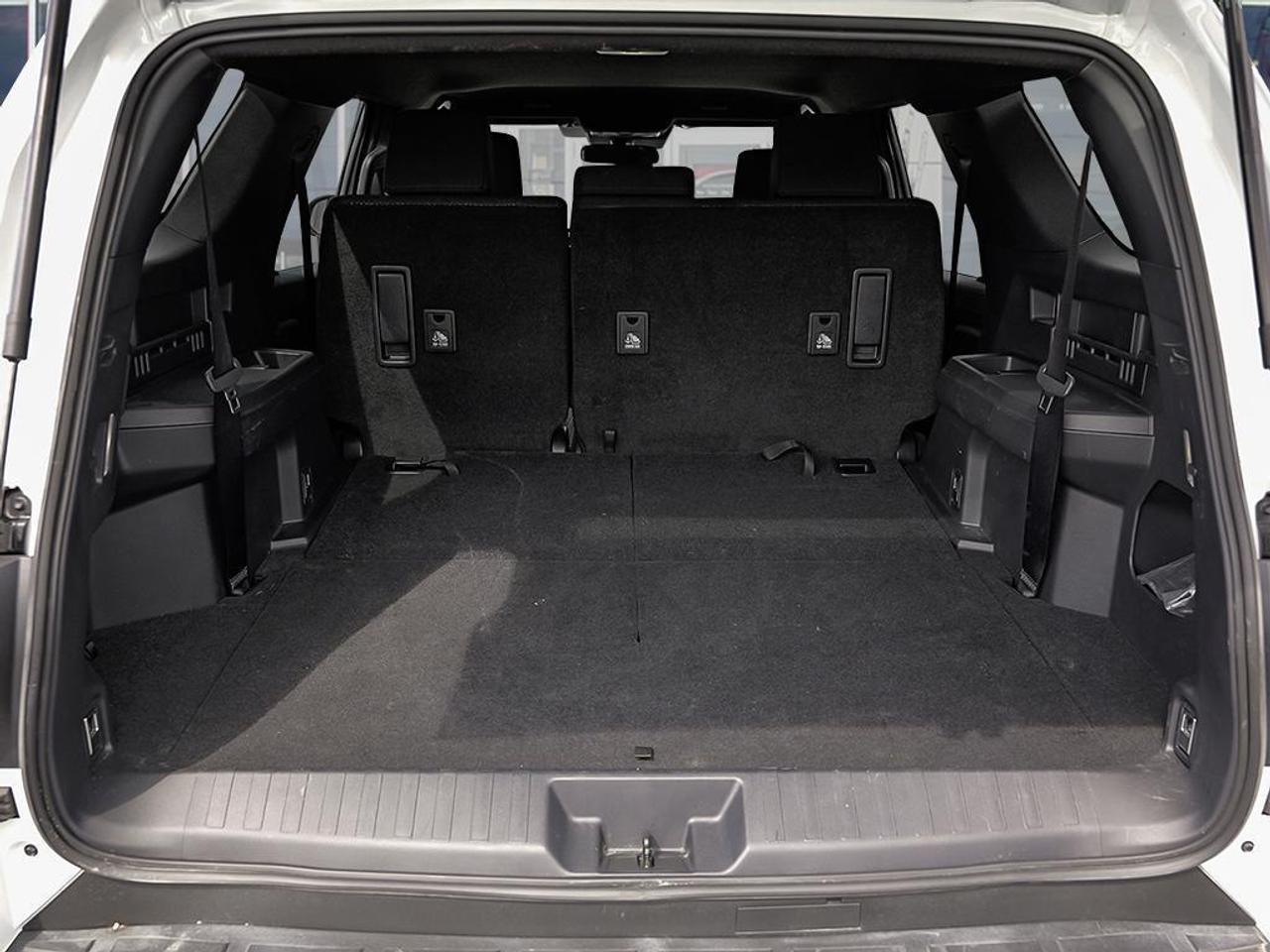 2026 Toyota 4Runner Base 4dr 4x4 Photo