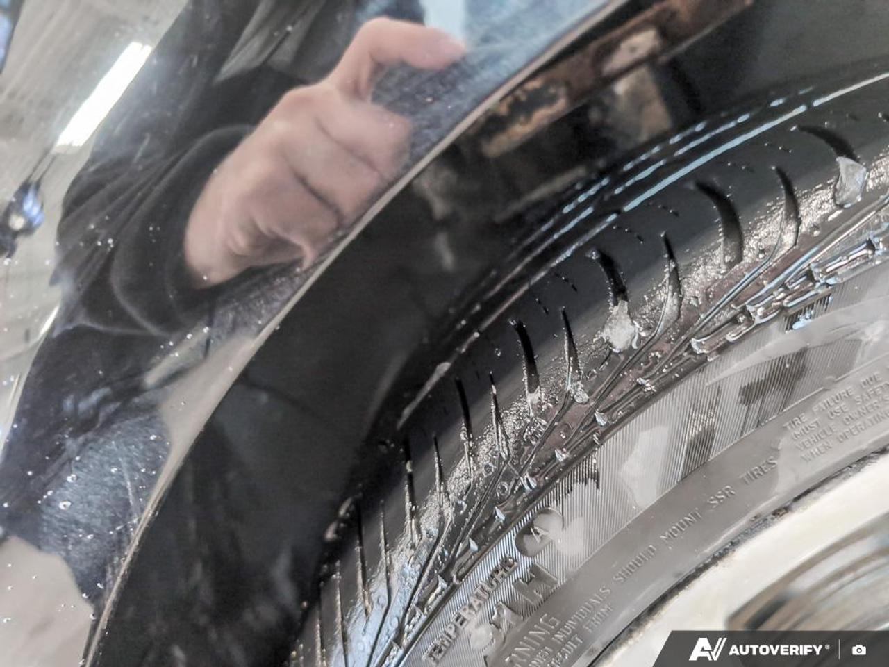 2019 Mercedes-Benz B-Class Sports Tourer B 250 4dr All-Wheel Drive 4MATIC Hatchback Photo