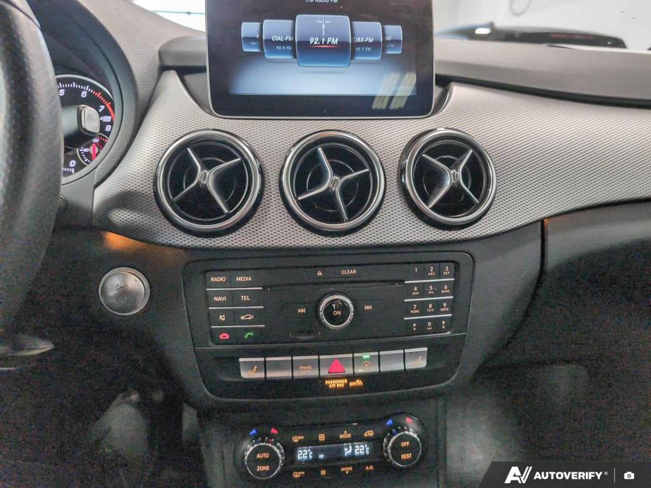 2019 Mercedes-Benz B-Class Sports Tourer B 250 4dr All-Wheel Drive 4MATIC Hatchback Photo