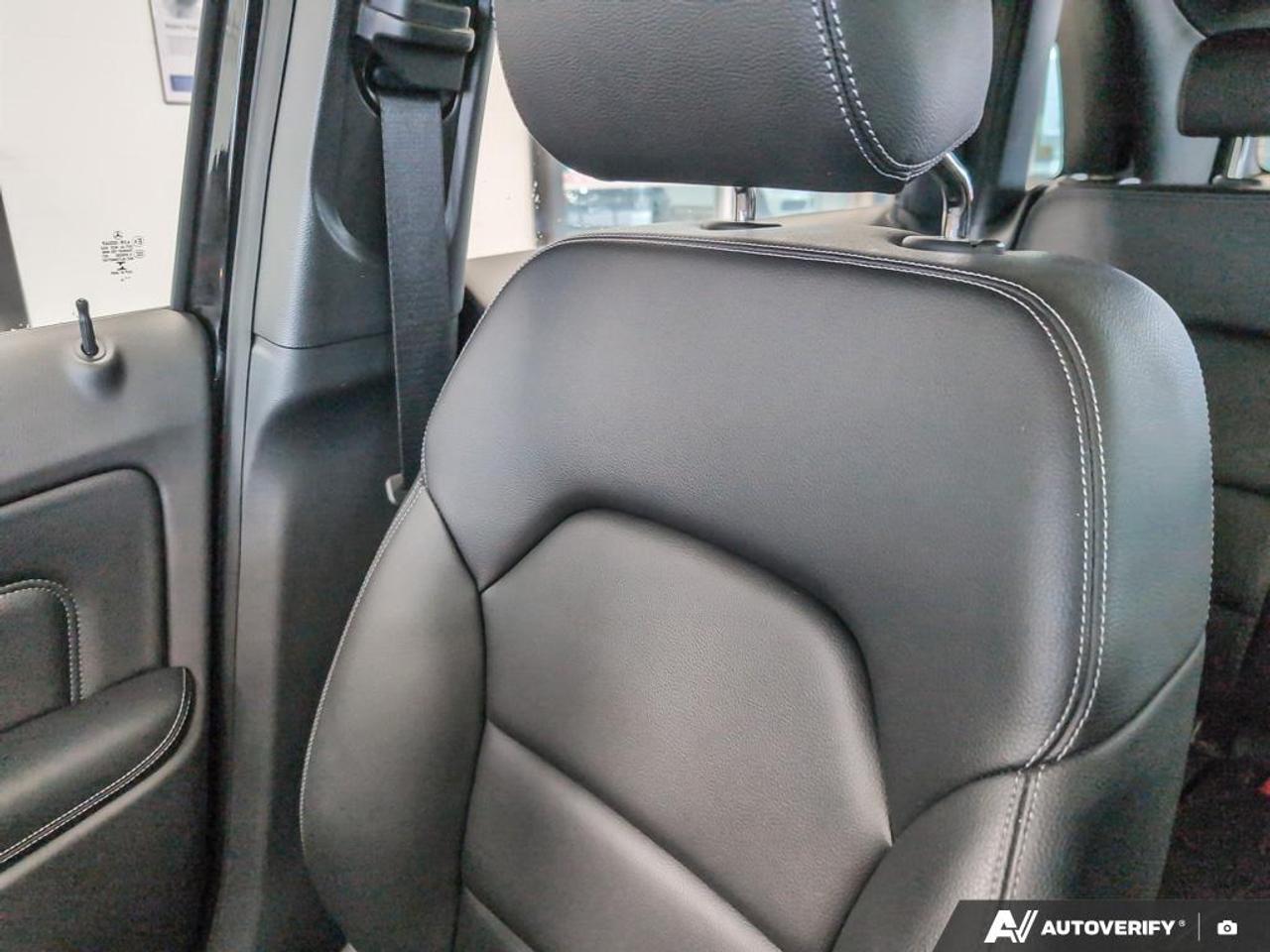 2019 Mercedes-Benz B-Class Sports Tourer B 250 4dr All-Wheel Drive 4MATIC Hatchback Photo