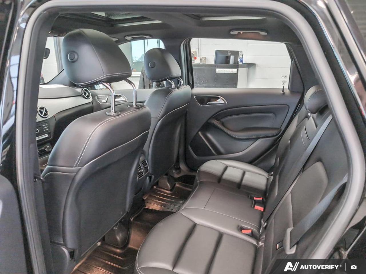 2019 Mercedes-Benz B-Class Sports Tourer B 250 4dr All-Wheel Drive 4MATIC Hatchback Photo