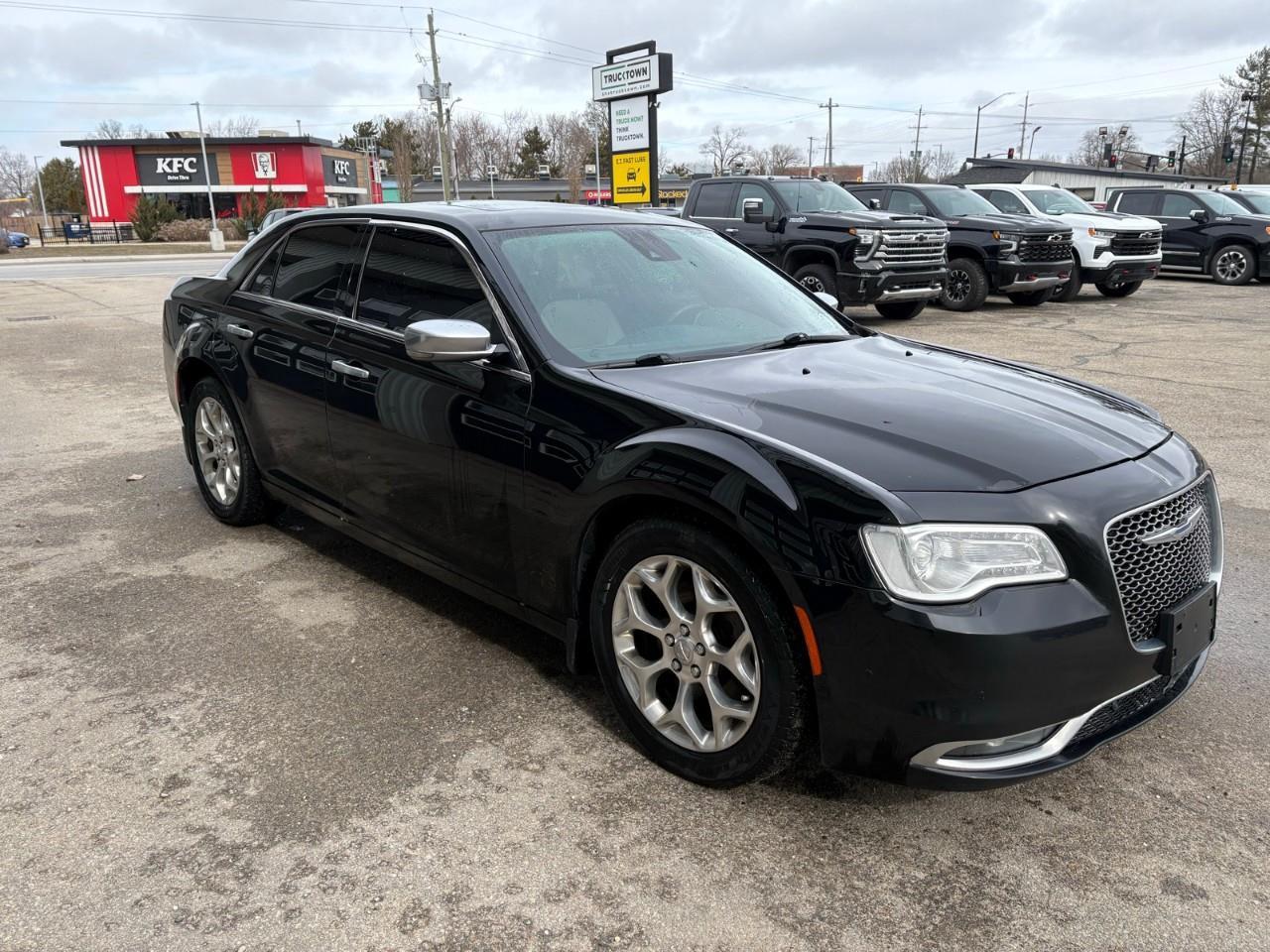 2017 Chrysler 300 C Platinum 4dr All-Wheel Drive Sedan Photo3