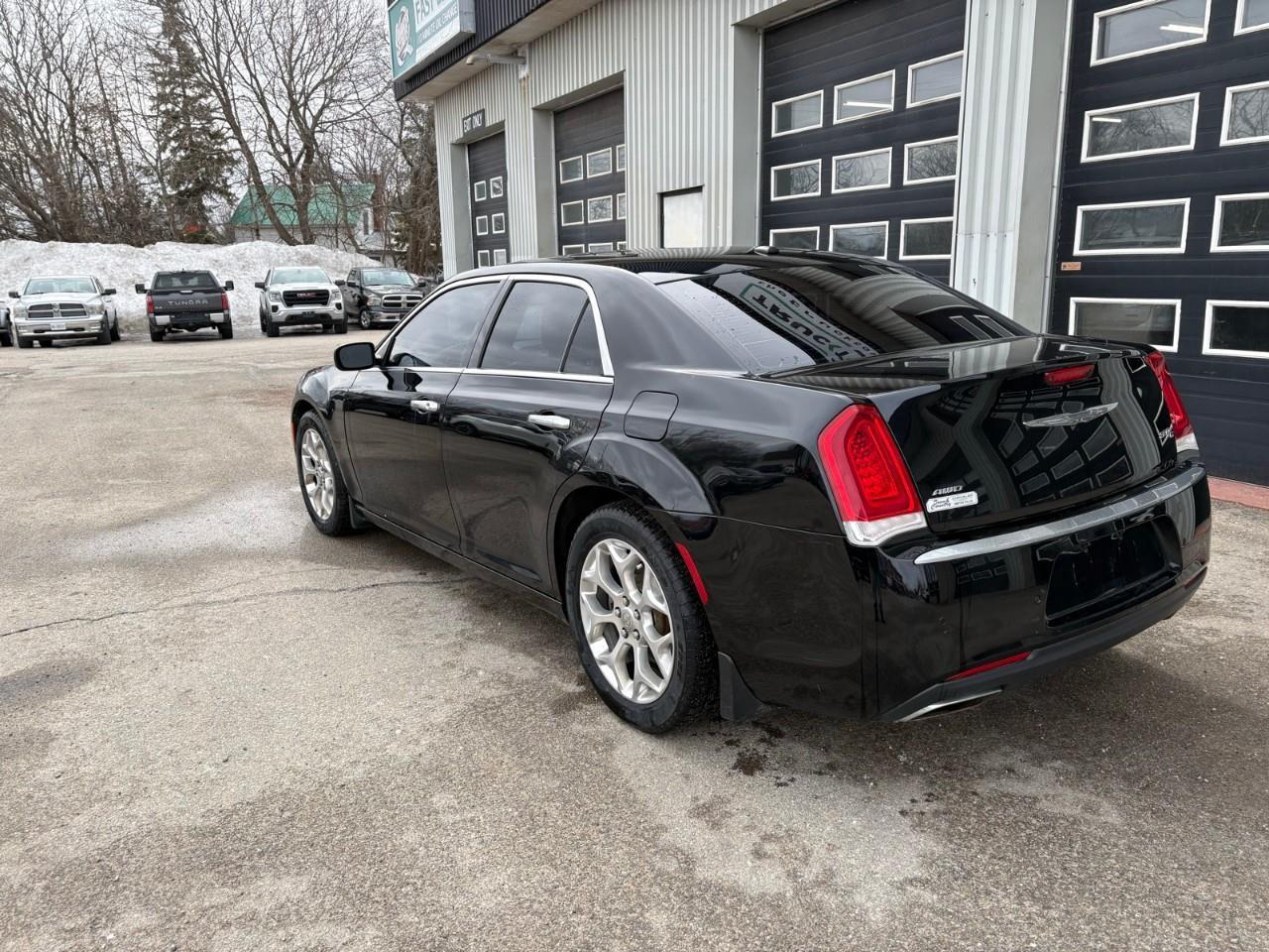 2017 Chrysler 300 C Platinum 4dr All-Wheel Drive Sedan Photo