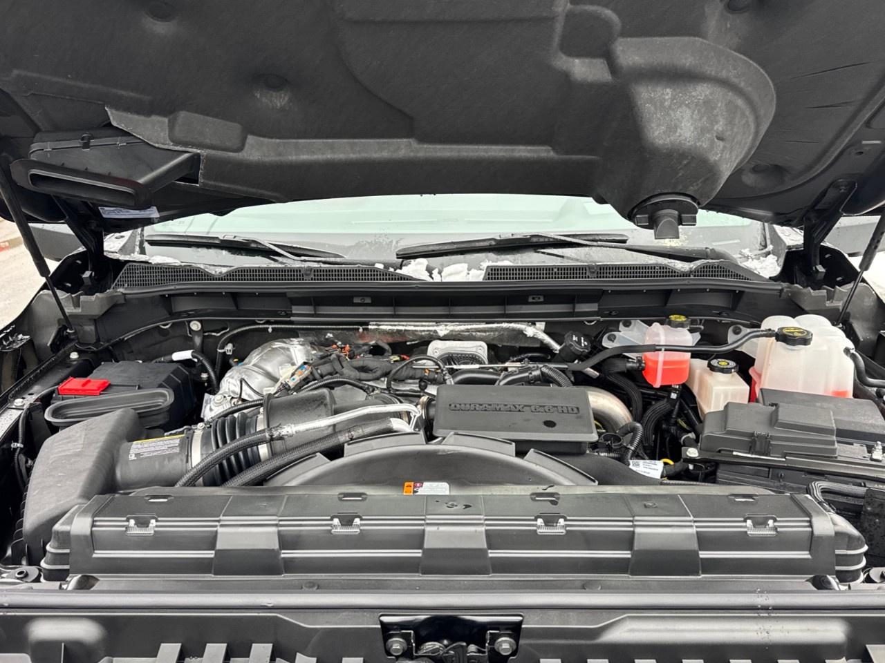 2026 GMC Sierra 3500HD 4WD Crew Cab Standard Box AT4 Photo