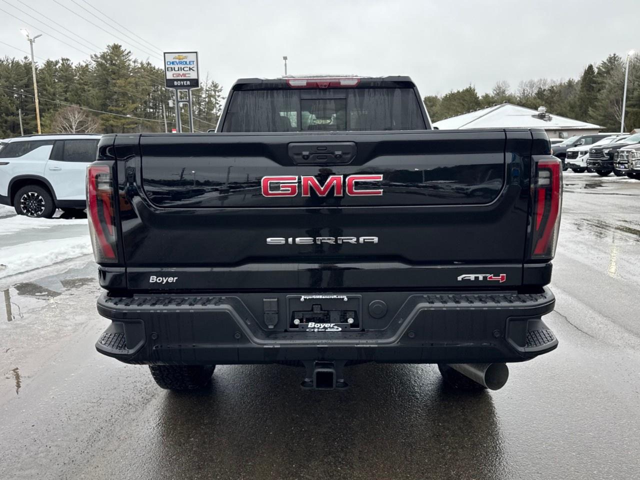 2026 GMC Sierra 3500HD 4WD Crew Cab Standard Box AT4 Photo
