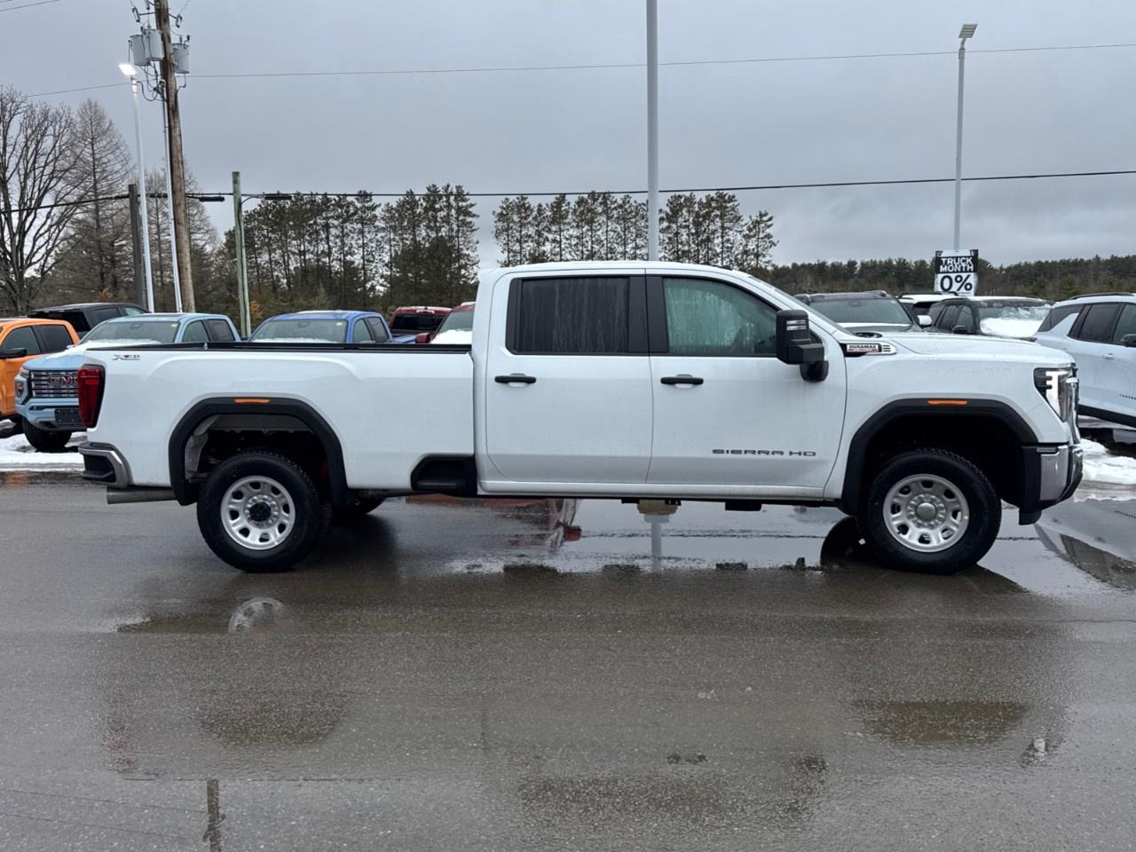 2026 GMC Sierra 3500HD 4WD Crew Cab Long Box Pro Photo3