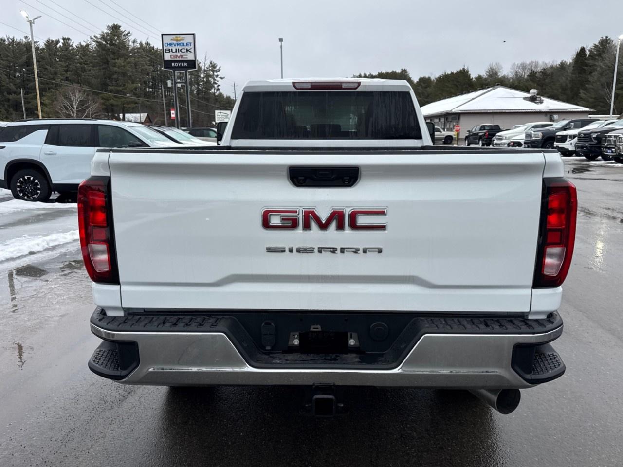 2026 GMC Sierra 3500HD 4WD Crew Cab Long Box Pro Photo