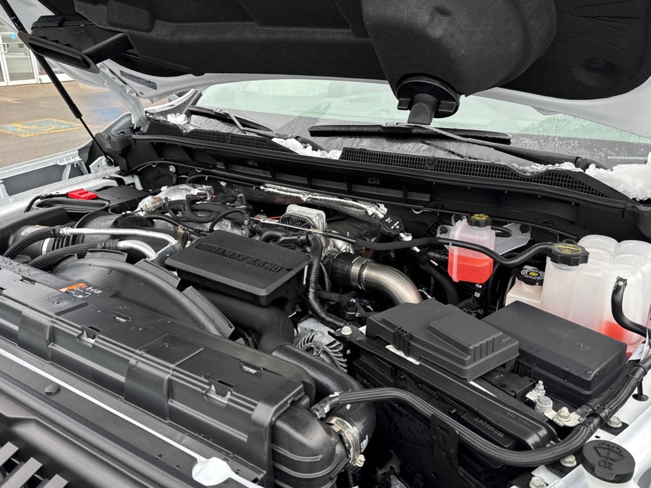 2026 GMC Sierra 3500HD 4WD Crew Cab Long Box Pro Photo