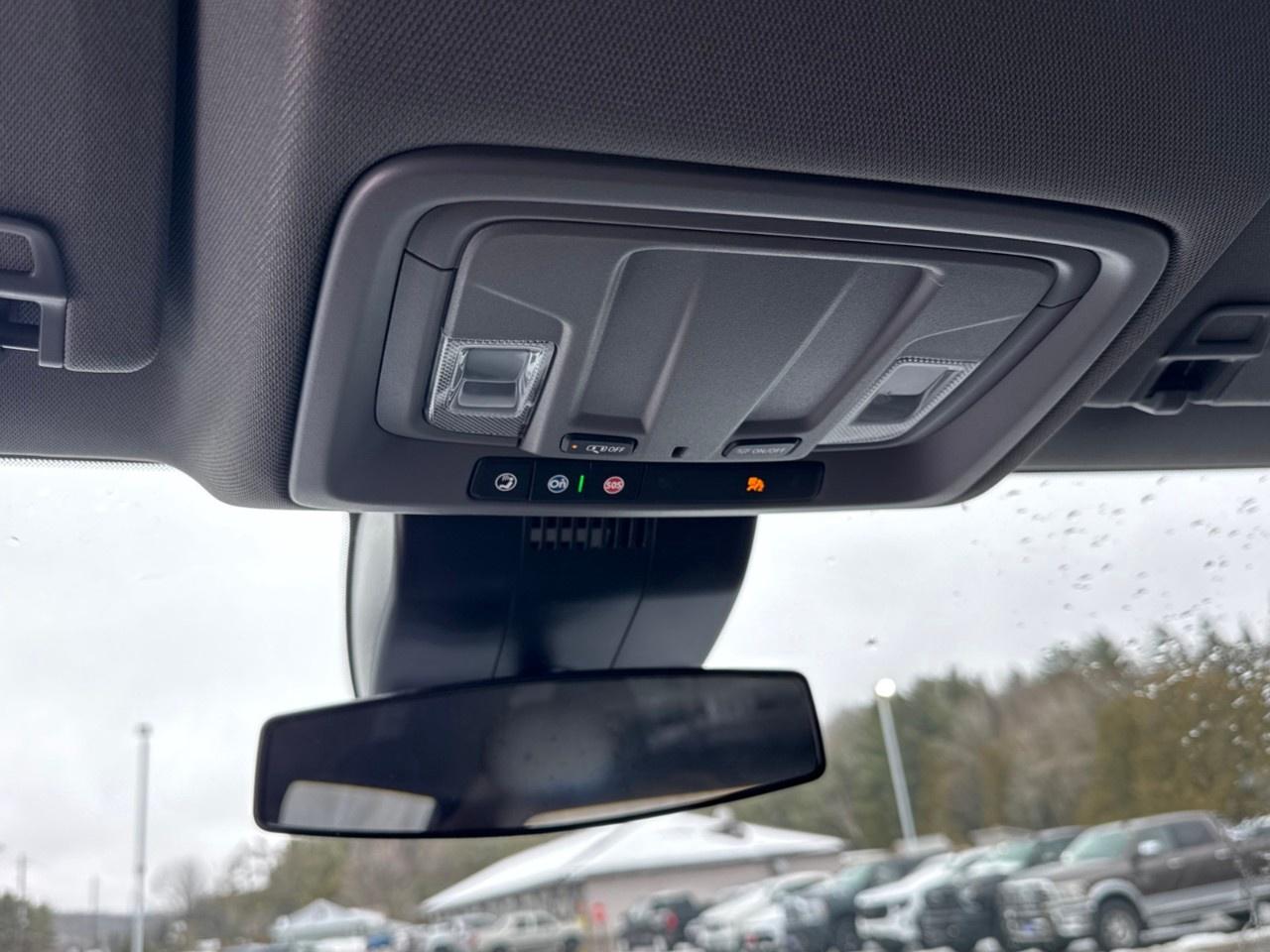 2026 GMC Sierra 3500HD 4WD Crew Cab Long Box Pro Photo