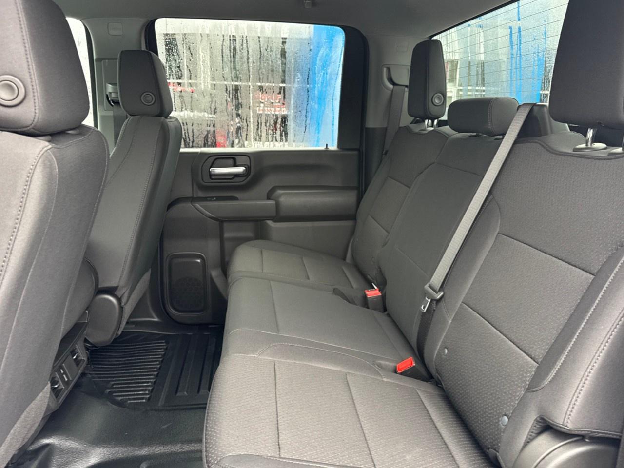 2026 GMC Sierra 3500HD 4WD Crew Cab Long Box Pro Photo