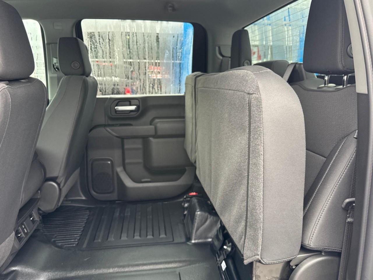 2026 GMC Sierra 3500HD 4WD Crew Cab Long Box Pro Photo