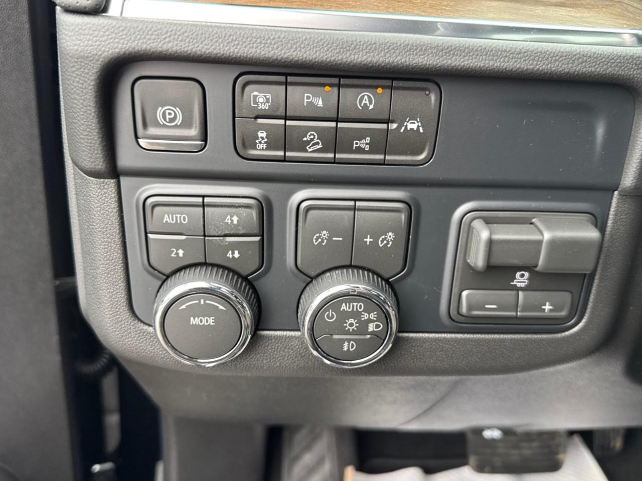 2026 Chevrolet Tahoe 4WD 4dr High Country Photo