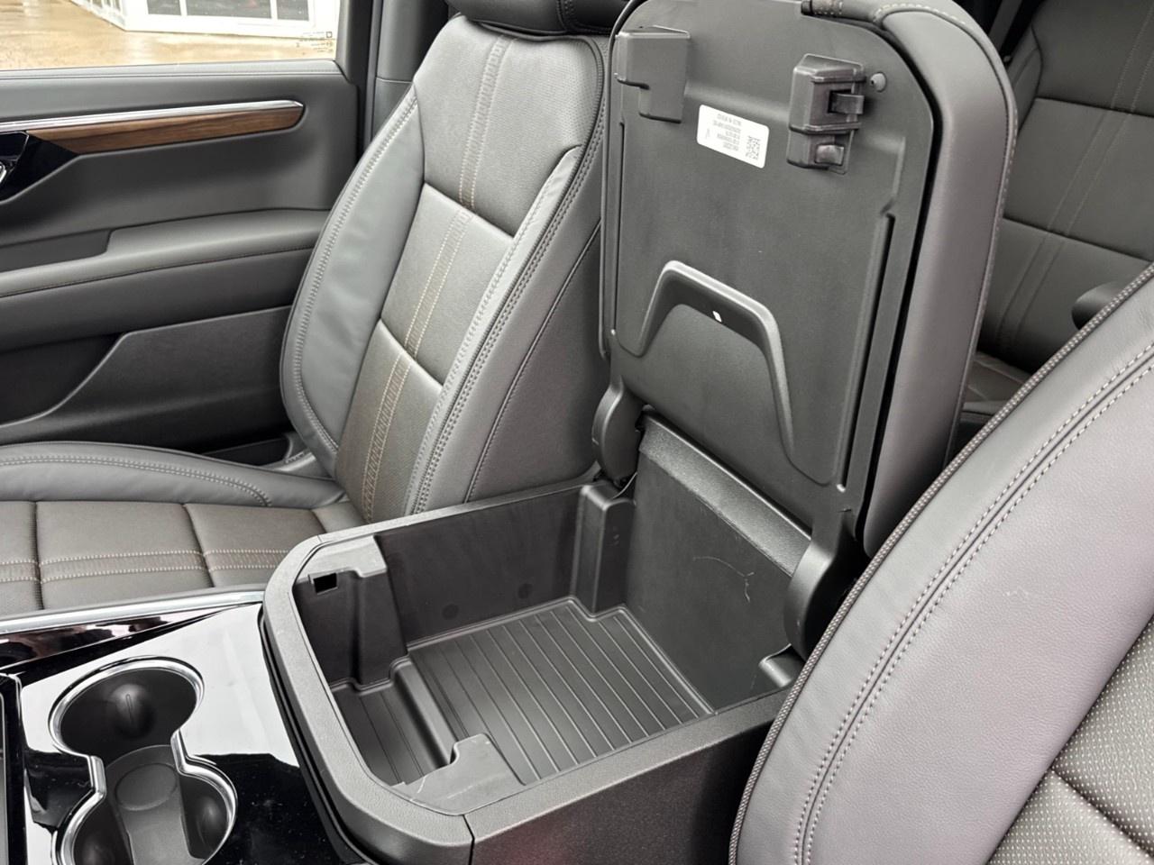 2026 Chevrolet Tahoe 4WD 4dr High Country Photo