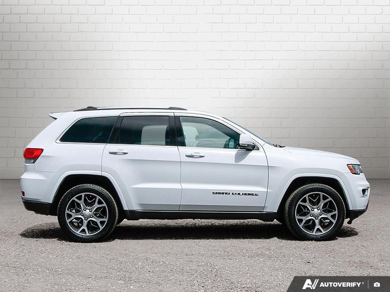 2018 Jeep Grand Cherokee Sterling Edition 4x4 *Ltd Avail* Photo