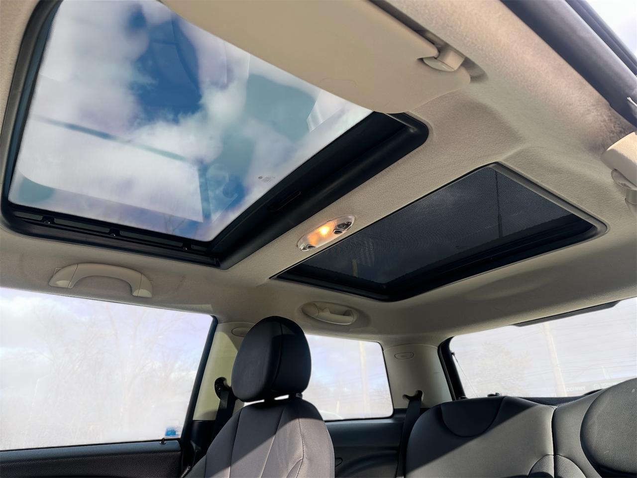 2013 MINI Cooper  Photo