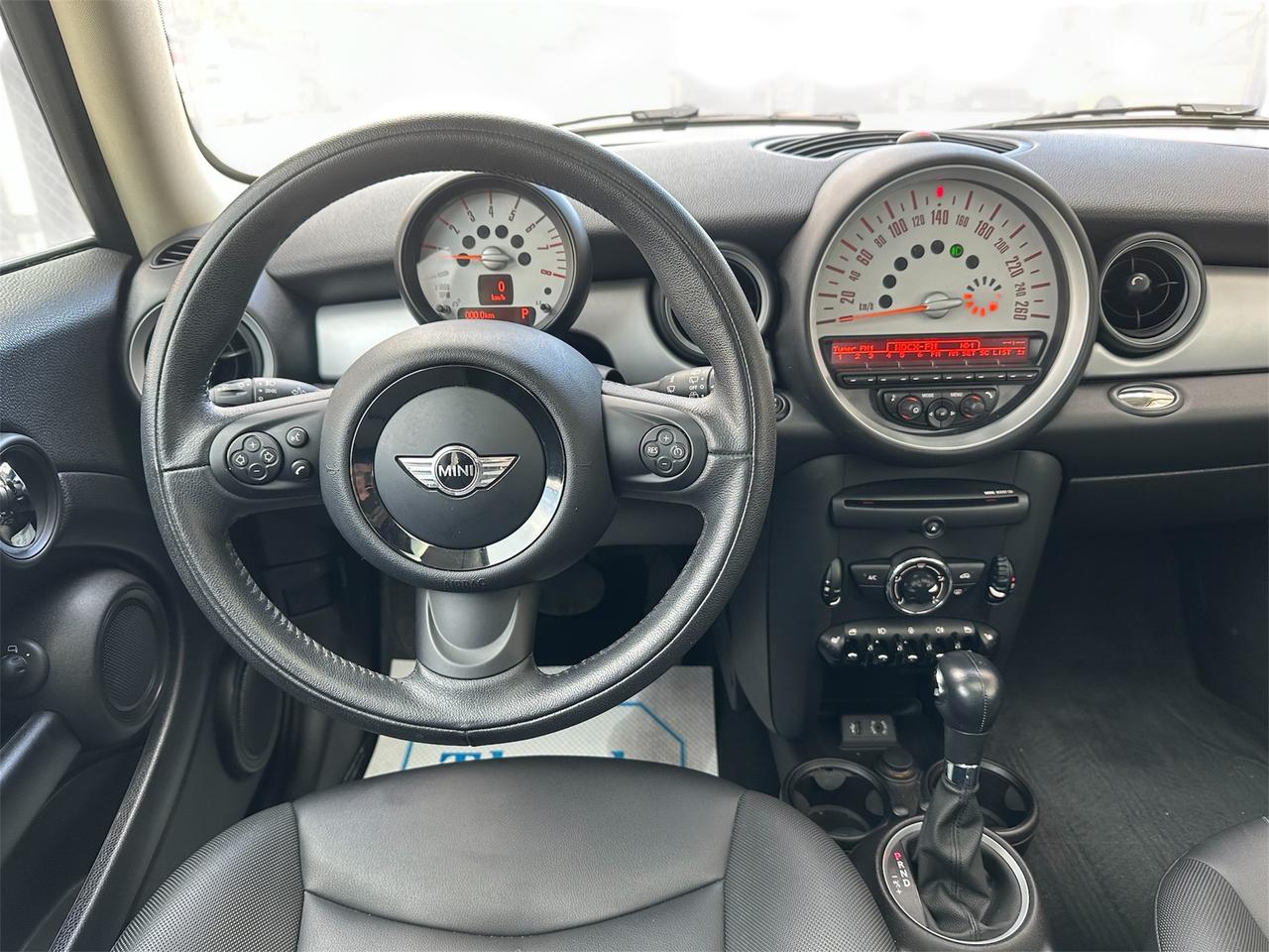 2013 MINI Cooper  Photo