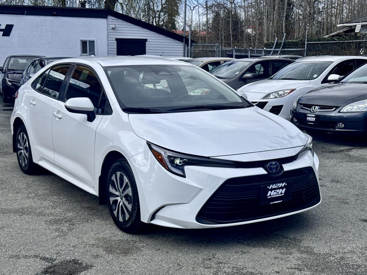 2024 Toyota Corolla HYBRID FINANCING AVAILABLE Photo3