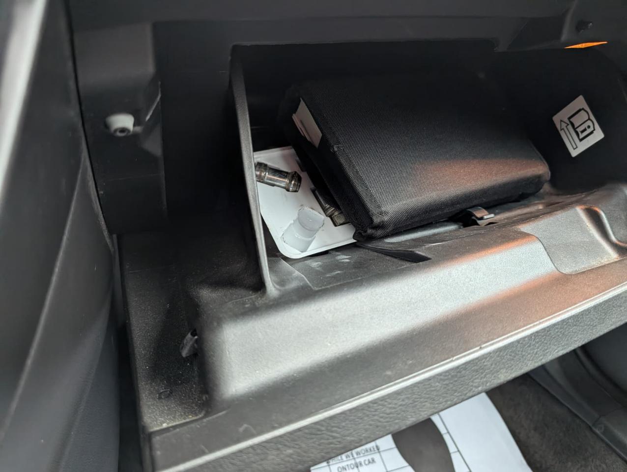 2018 Ford Focus SEL HATCH Photo