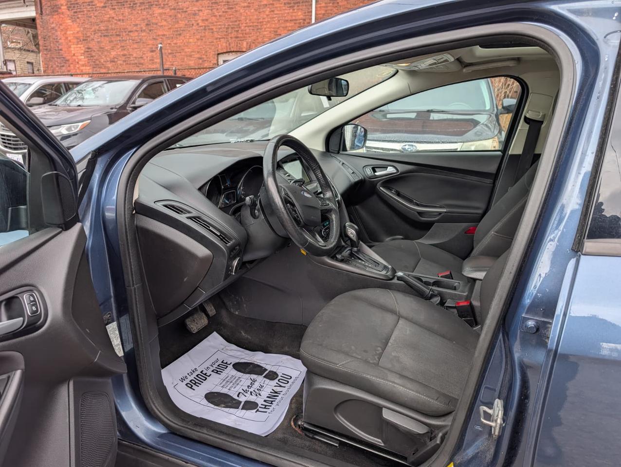 2018 Ford Focus SEL HATCH Photo