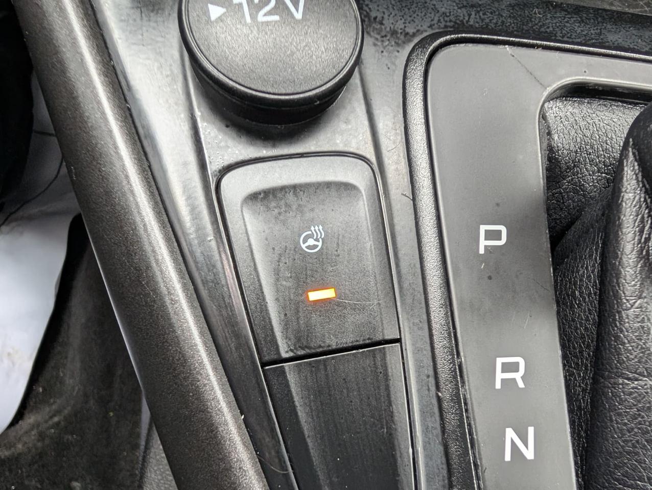 2018 Ford Focus SEL HATCH Photo