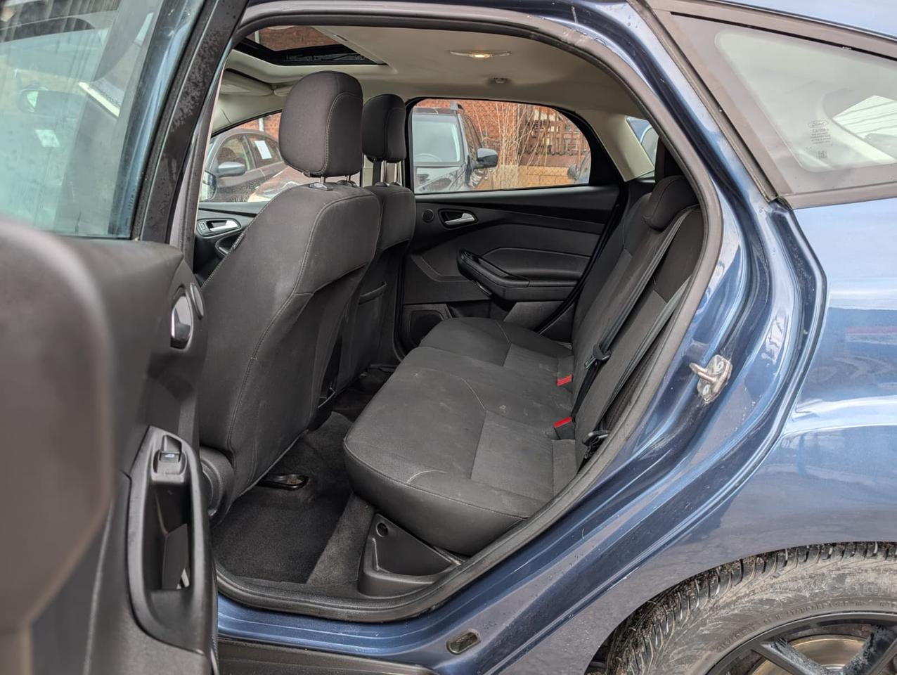 2018 Ford Focus SEL HATCH Photo