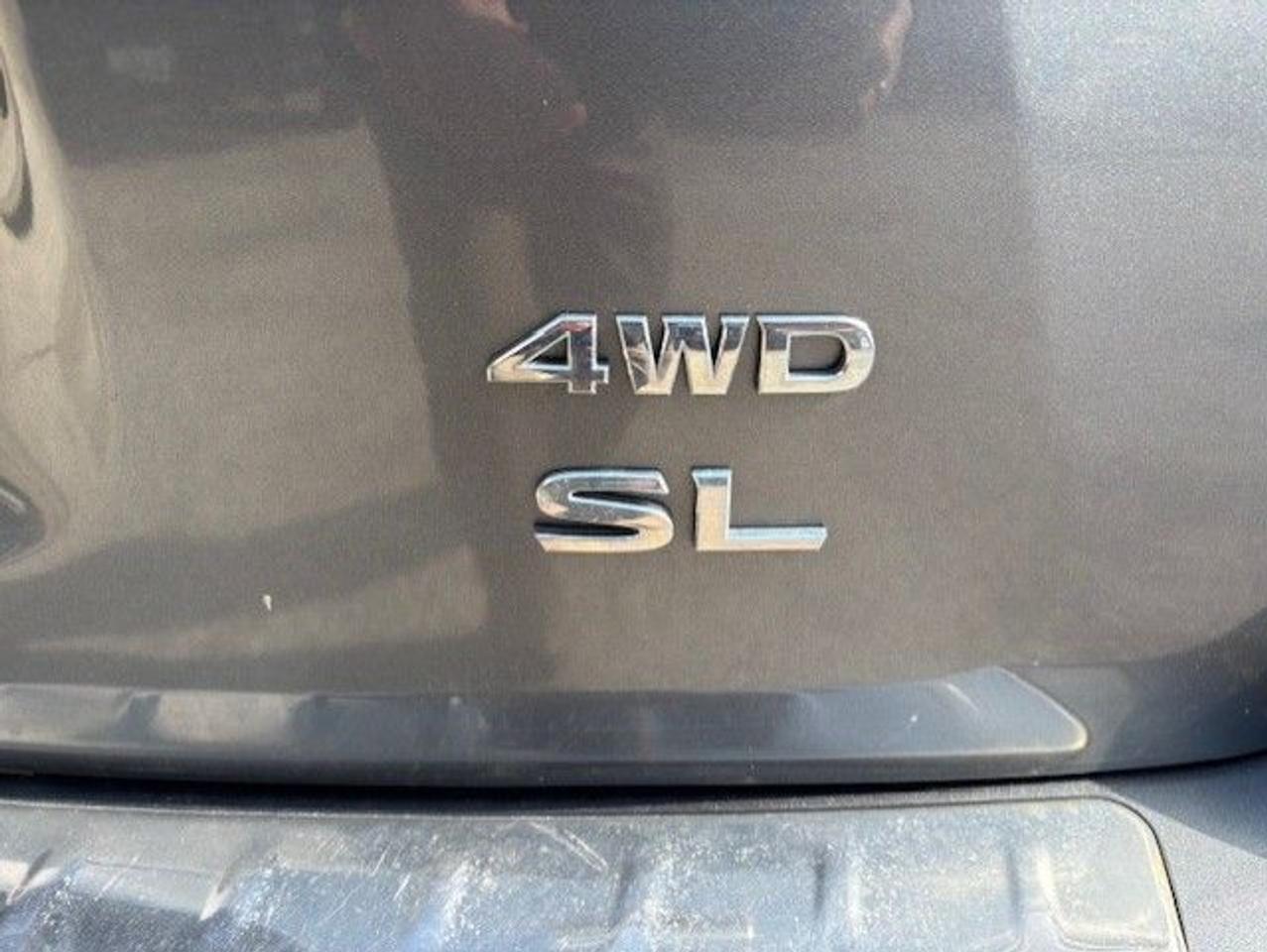 2015 Nissan Pathfinder SL Photo