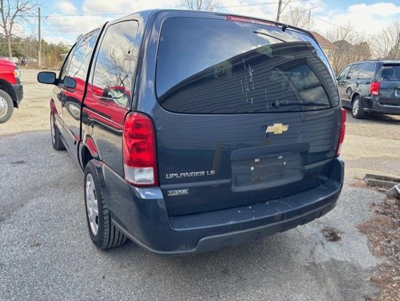 2008 Chevrolet Uplander LS Photo