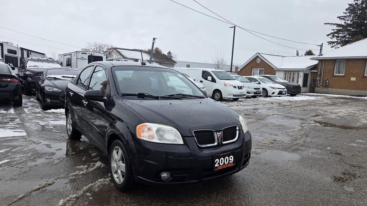 2009 Pontiac G3 WAVE SE, LOW KMS, ONLY 75KMS, AUTO, CERTIFIED Photo
