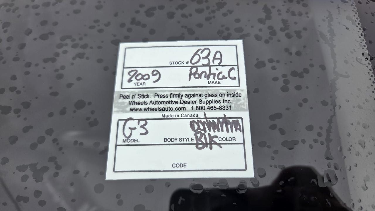 2009 Pontiac G3 WAVE SE, LOW KMS, ONLY 75KMS, AUTO, CERTIFIED Photo