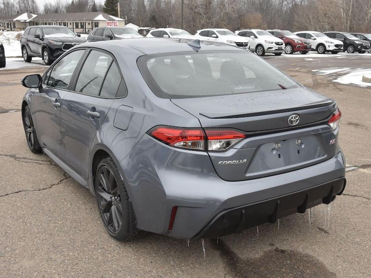 2024 Toyota Corolla SE Photo