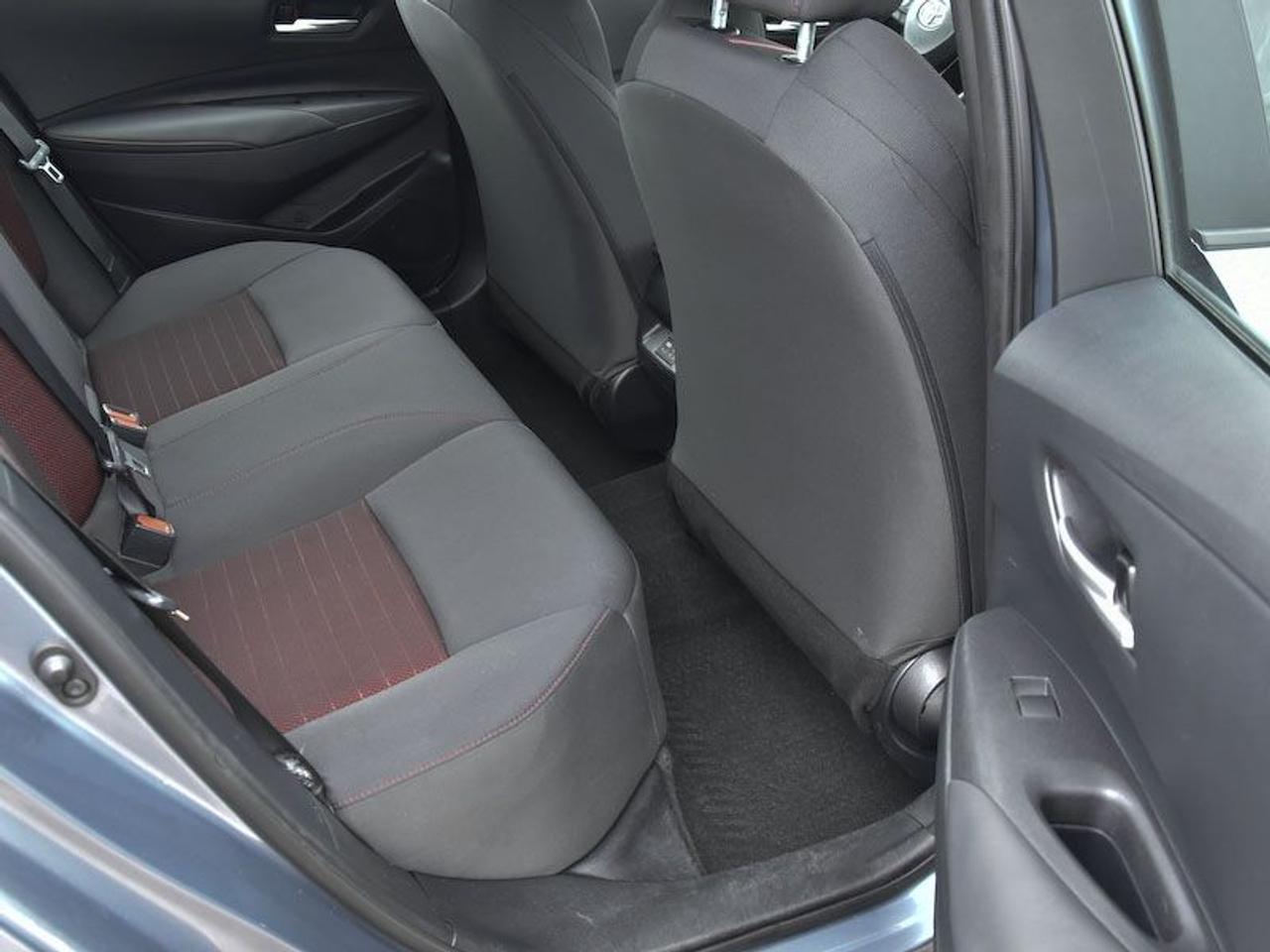 2024 Toyota Corolla SE Photo